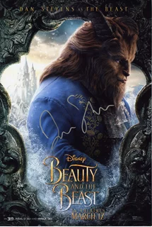 Dan Stevens autograph