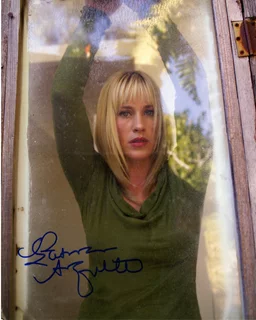 Patricia Arquette autograph