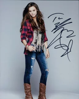 Tiffany Alvord autograph
