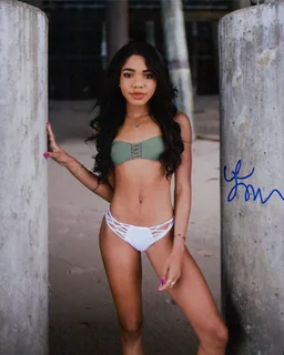 Teala Dunn autograph