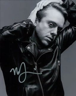 Max Jenkins autograph