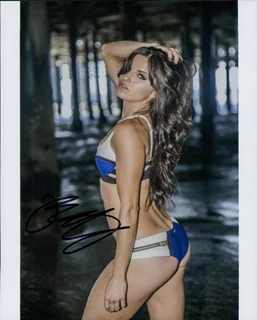 Rachele Brooke Smith autograph