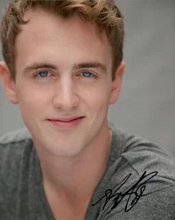 Austin Powell autograph