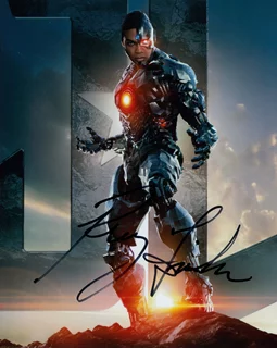 Ray Fisher autograph