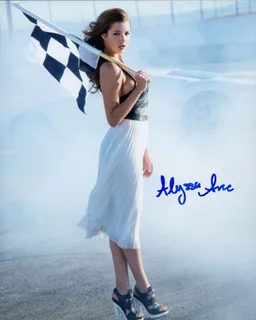 Alyssa Arce autograph