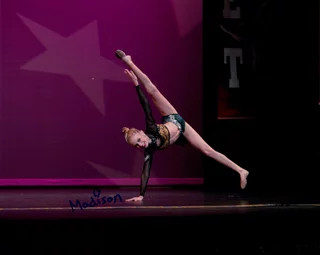 Madison Brydges autograph