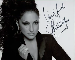 Gloria Estefan autograph