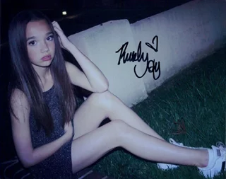 Ruby Jay autograph
