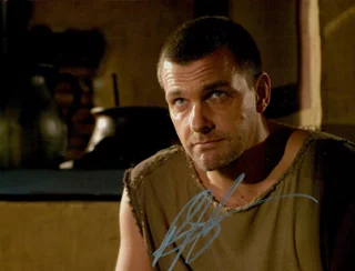 Ray Stevenson autograph
