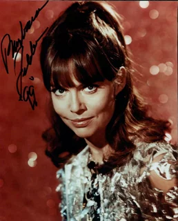 Barbara Feldon autograph