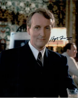 Hugh Fraser autograph
