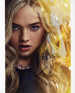 Natalie Alyn  Lind autograph