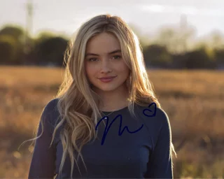 Natalie Alyn  Lind autograph