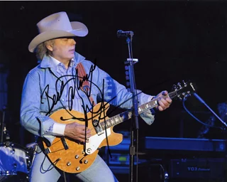 Dwight Yoakam autograph