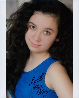 Lori Mae Hernandez autograph