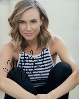 Keltie Knight autograph
