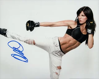 Rachele Brooke Smith autograph