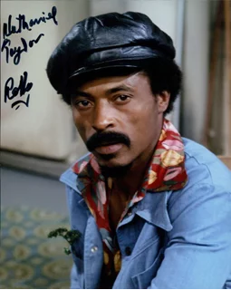 Nathaniel Taylor autograph