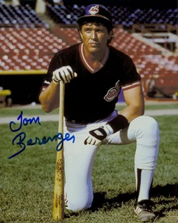 Tom Berenger autograph