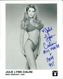 Julie Cialini autograph