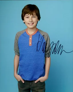 Hayden Byerly autograph