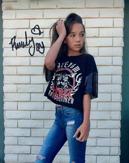 Ruby Jay autograph