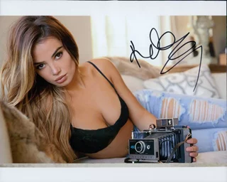 Keleigh Sperry autograph