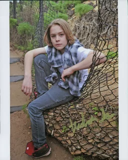 Judah Lewis autograph