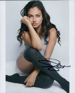 Ianna Sarkis autograph