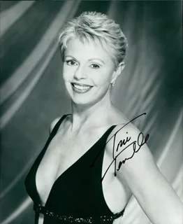 Toni Tennille autograph