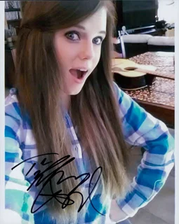 Tiffany Alvord autograph