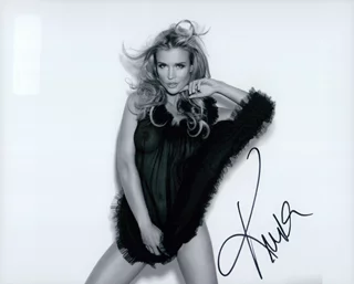 Joanna Krupa autograph