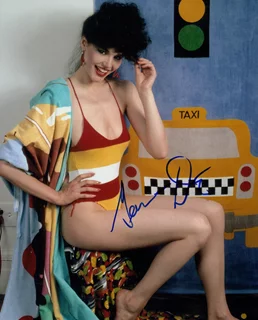 Geena Davis autograph