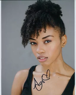 Joi Liaye autograph