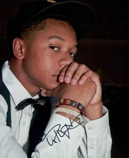 DeRon Horton autograph