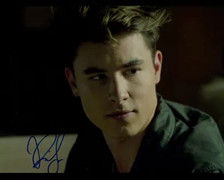 Kian Lawley autograph