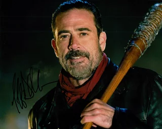 Jeffrey Dean Morgan autograph