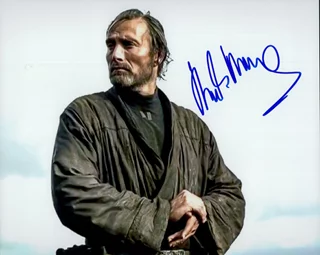Mads Mikkelsen autograph