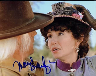 Mary Steenburgen autograph