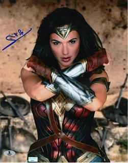 Gal Gadot autograph