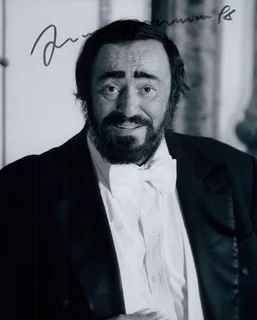 Luciano Pavarotti autograph