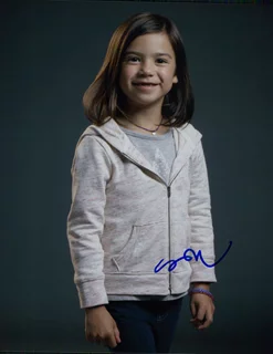 Scarlett Estevez autograph