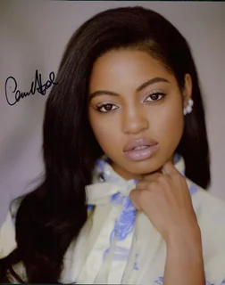 Camille Hyde autograph