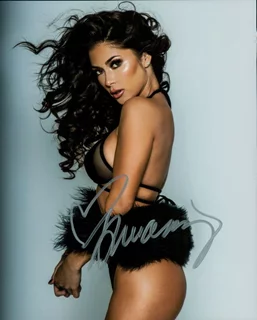 Arianny Celeste autograph