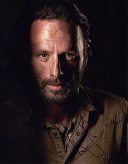 Andrew Lincoln autograph