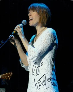 Kiki Dee autograph