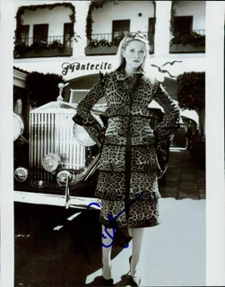 Kiera Chaplin autograph
