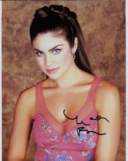 Nadia Bjorlin autograph