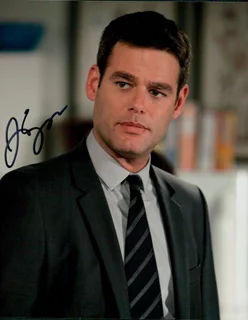 Ivan Sergei autograph