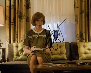 Allison Janney autograph